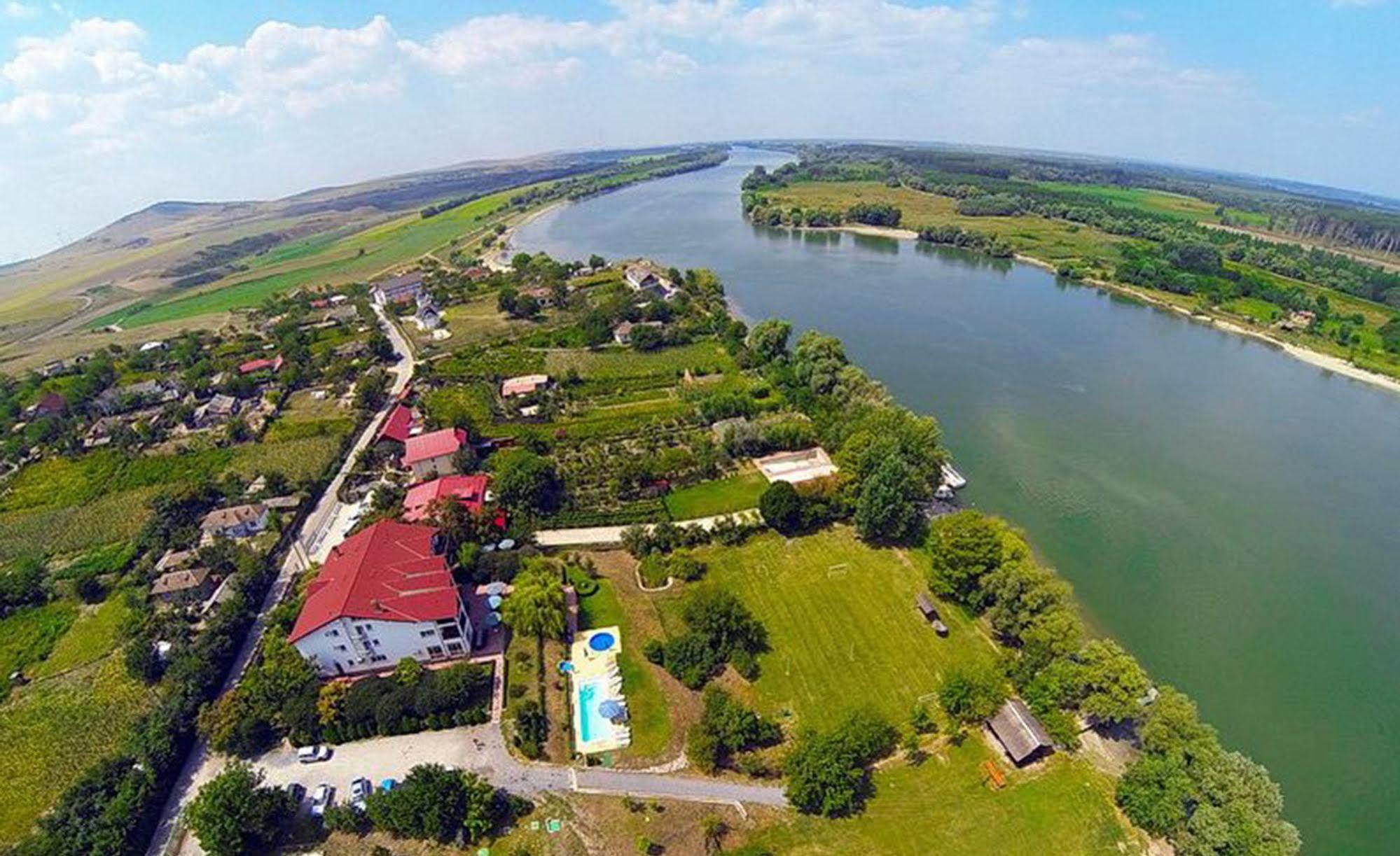 Hotel Wels Băltenii de Sus Exterior photo